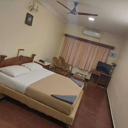 Sea Breeze Beach Resort Mahabalipuram Extérieur photo