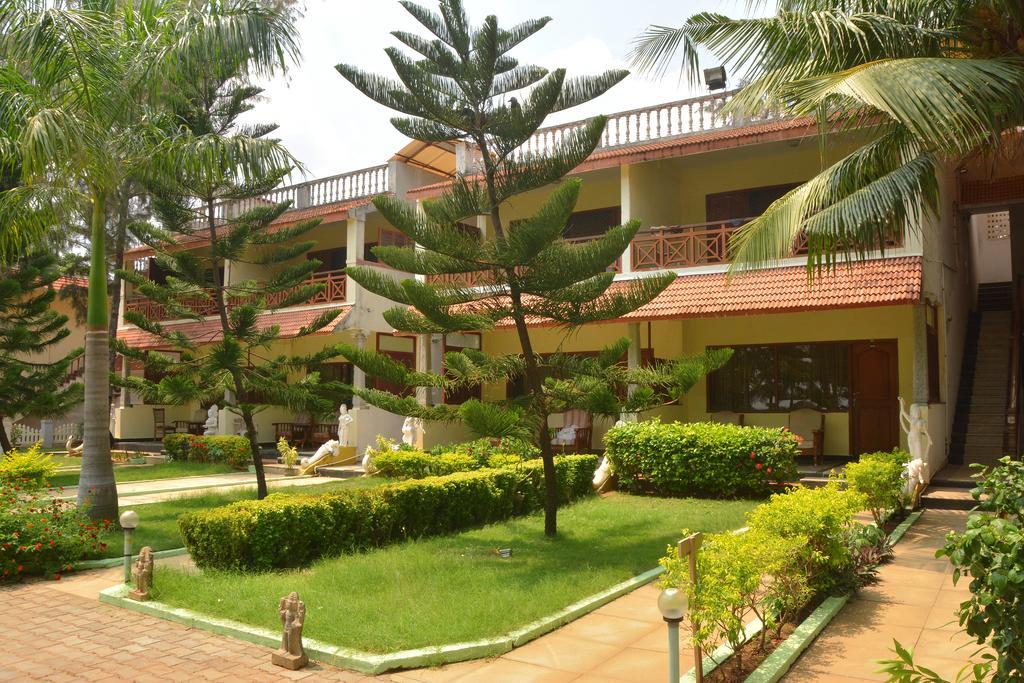 Sea Breeze Beach Resort Mahabalipuram Extérieur photo