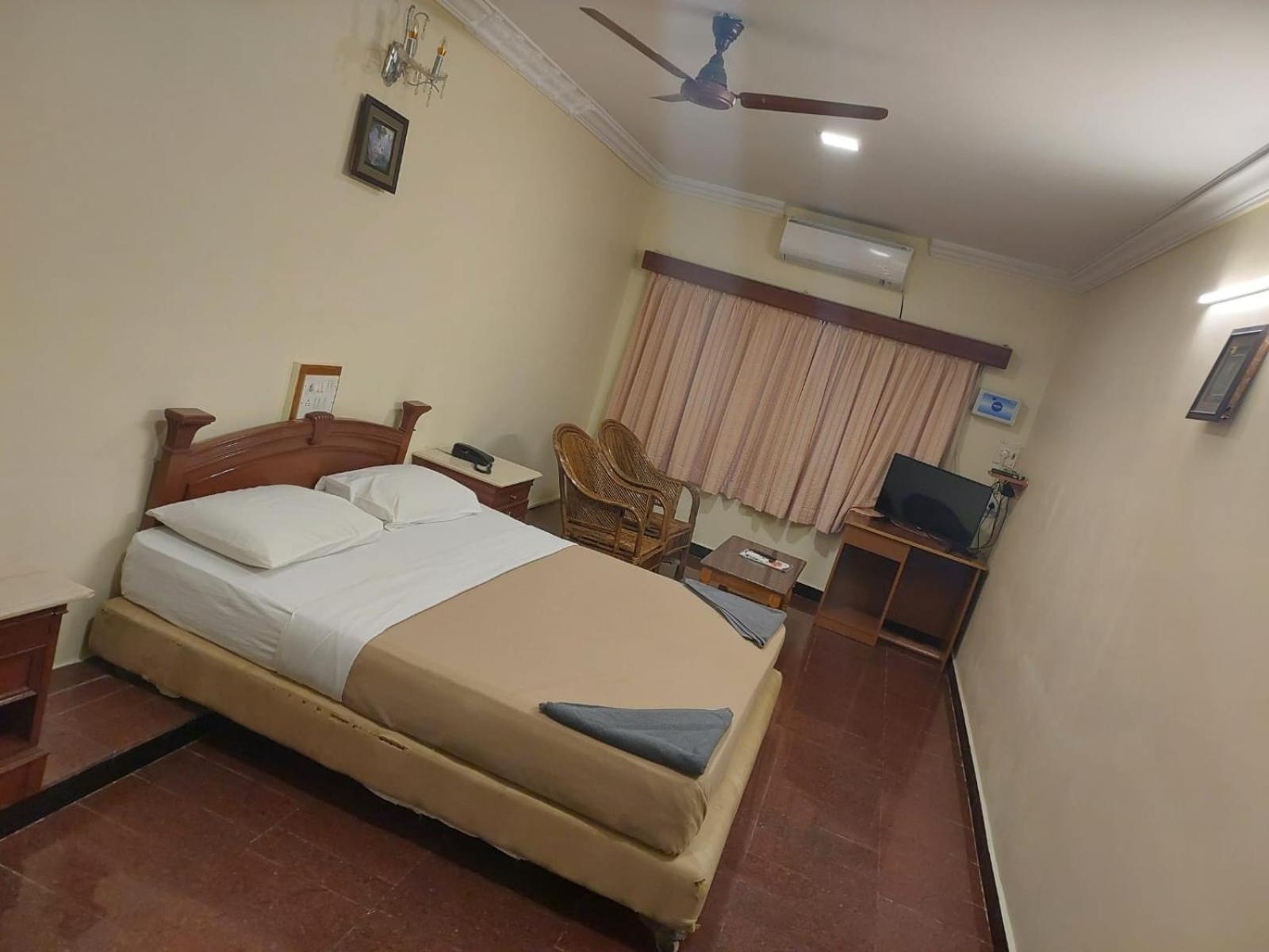 Sea Breeze Beach Resort Mahabalipuram Extérieur photo