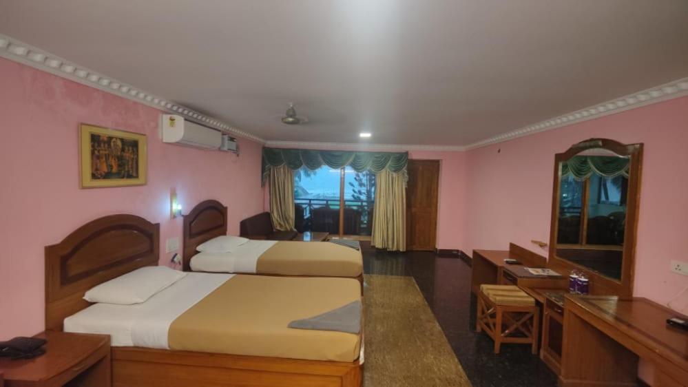 Sea Breeze Beach Resort Mahabalipuram Extérieur photo