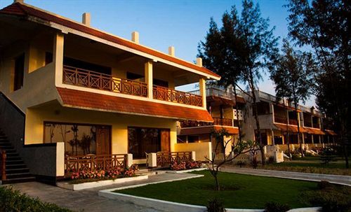Sea Breeze Beach Resort Mahabalipuram Extérieur photo